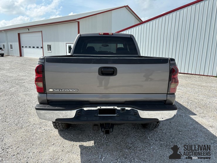 2006-chevrolet-silverado-2500hd-image-6