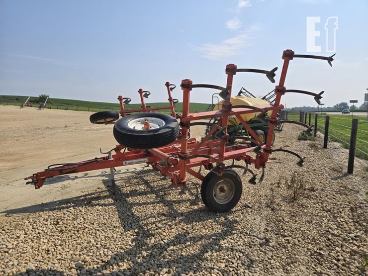 allis-chalmers-1200-image-3