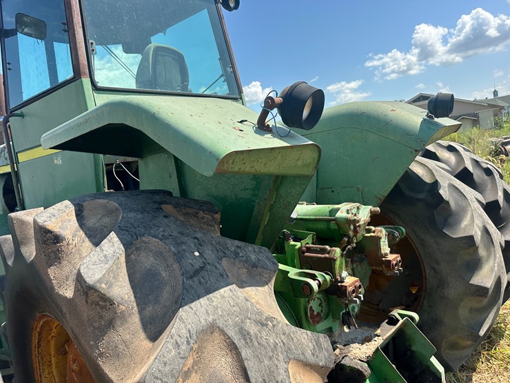 1976-john-deere-8430-image-8