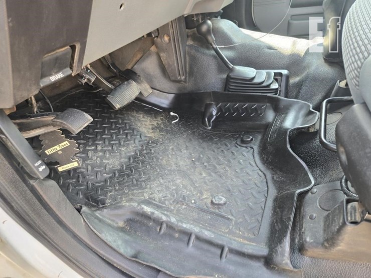 2011-ford-f350-image-11