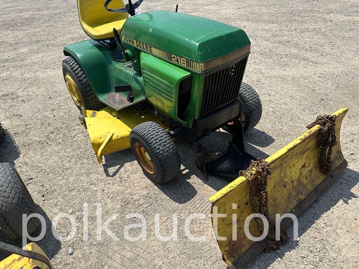john-deere-216-image-3