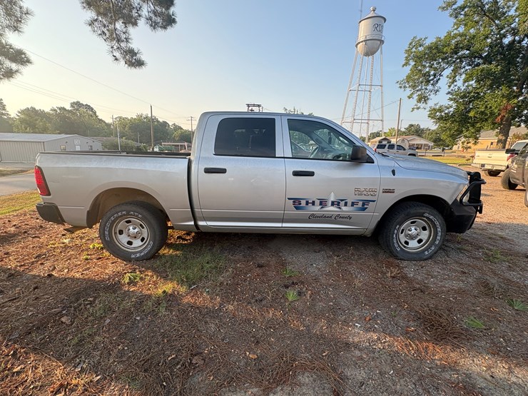 2016-dodge-ram-1500-image-10