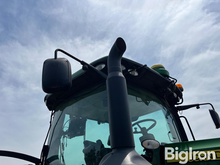 2011-john-deere-8235r-image-14