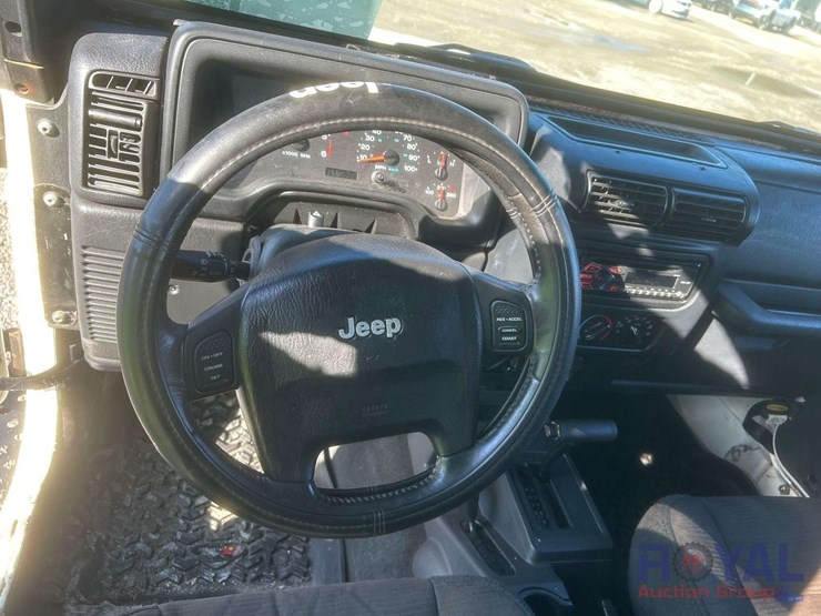 2005-jeep-wrangler-image-13