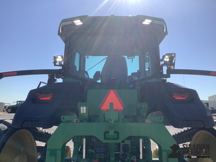 2023-john-deere-8rt-370-image-12