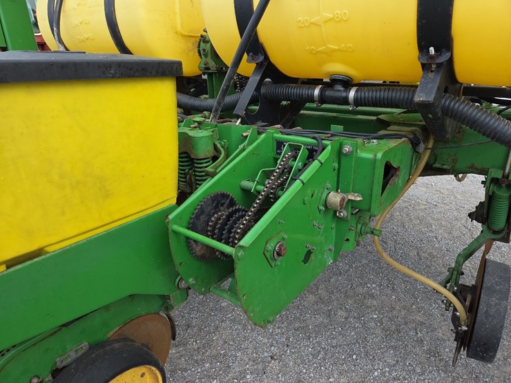 john-deere-7200-image-14