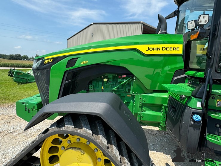 2021-john-deere-8rx-410-image-10
