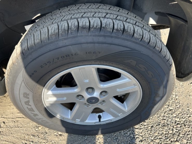 2007-ford-escape-image-17
