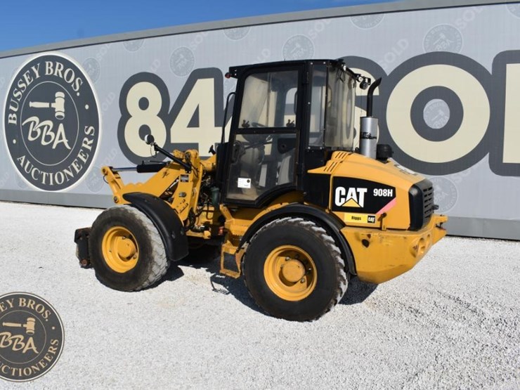 2011-caterpillar-908h-image-13