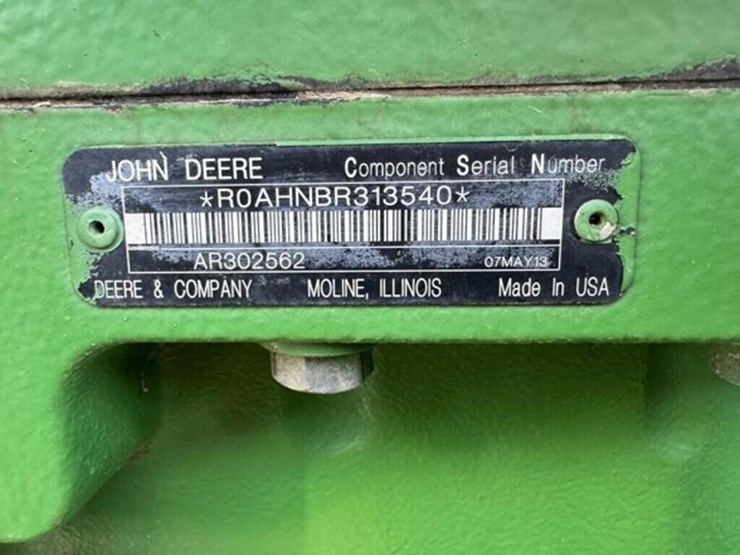 2013-john-deere-8235r-image-9