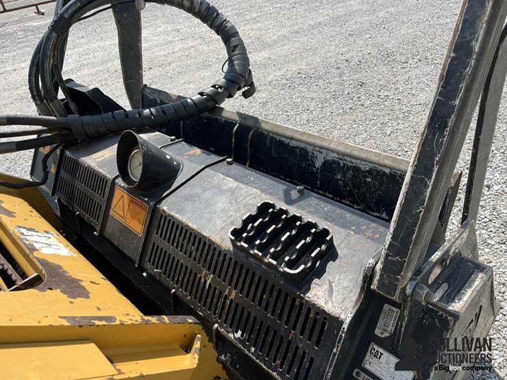 2016-caterpillar-299d2-xhp-image-17