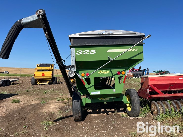 demco-325-image-6