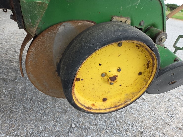 john-deere-7200-image-8