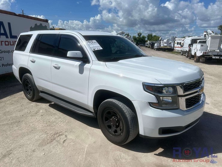 2019-chevrolet-tahoe-image-2