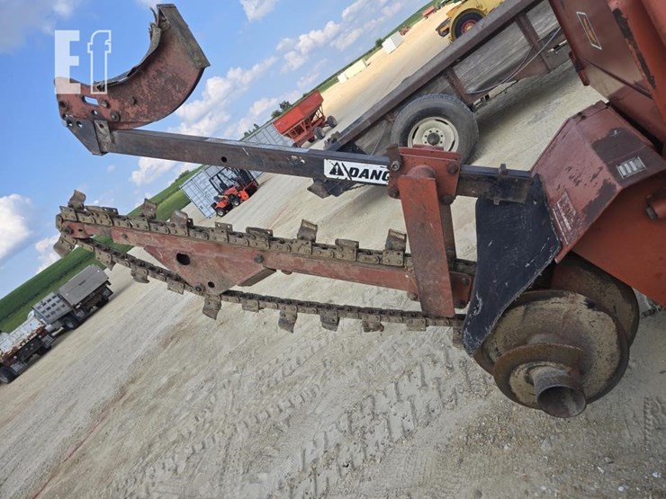 1985-ditch-witch-3210-image-17
