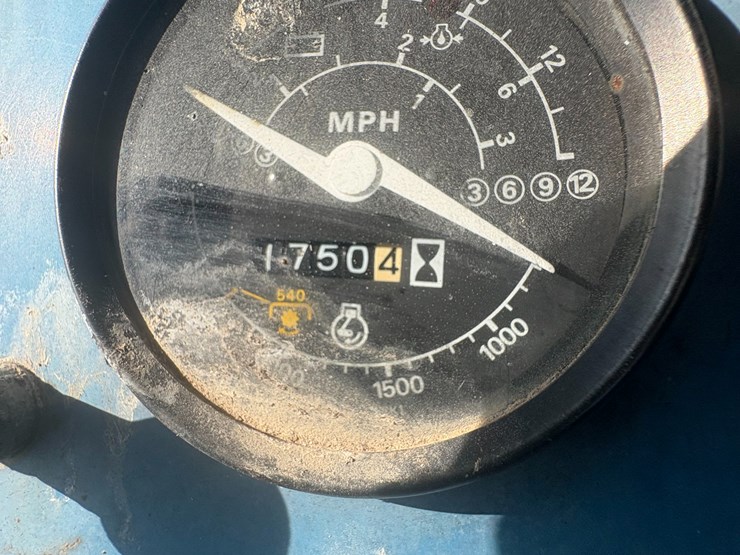 1985-ford-1710-image-31
