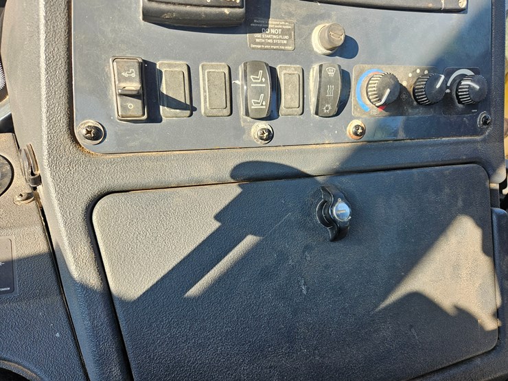 2012-deere-310sk-image-48