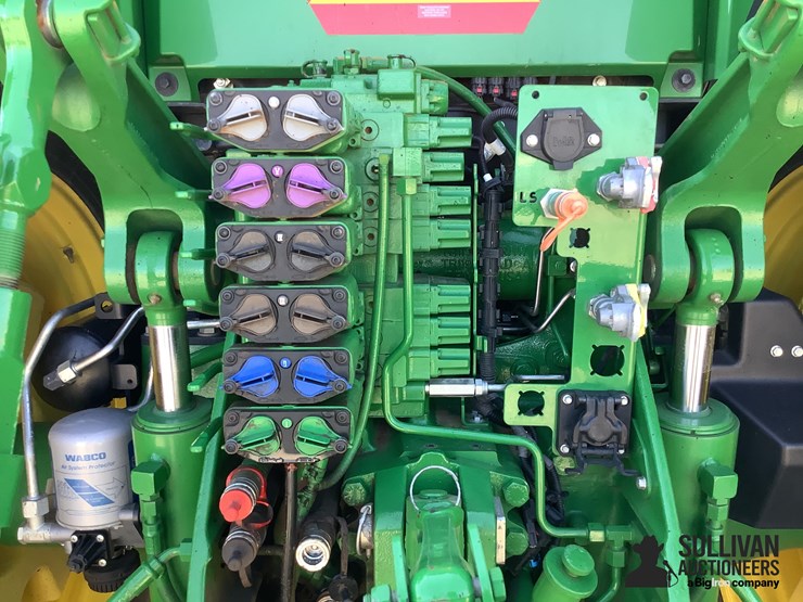 2023-john-deere-8r-250-image-18