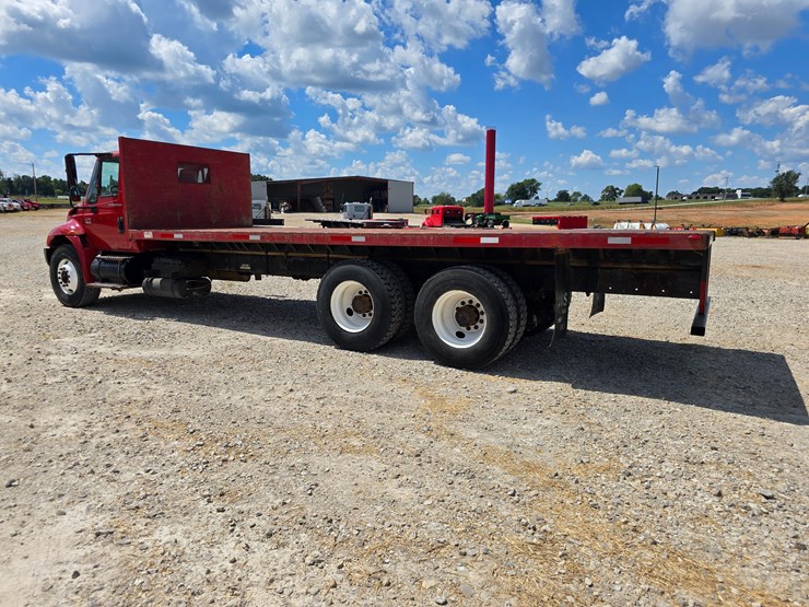 2003-international-durastar-4400-image-21