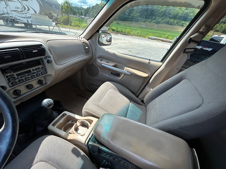 ford-explorer-image-7