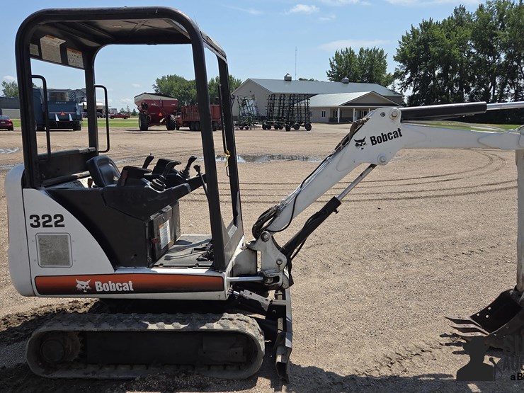2001-bobcat-322d-image-4