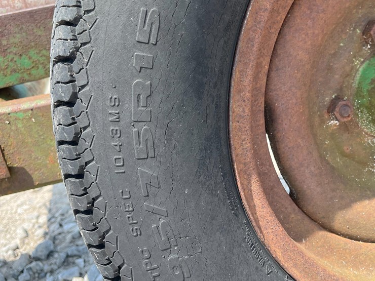 john-deere-101-image-12