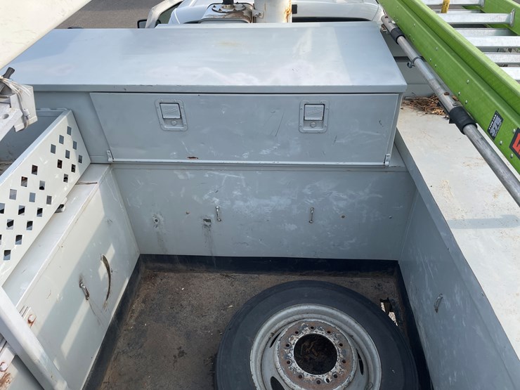 2008-ford-f450-xl-image-32