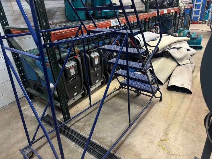 steel-rolling-ladder-image-5