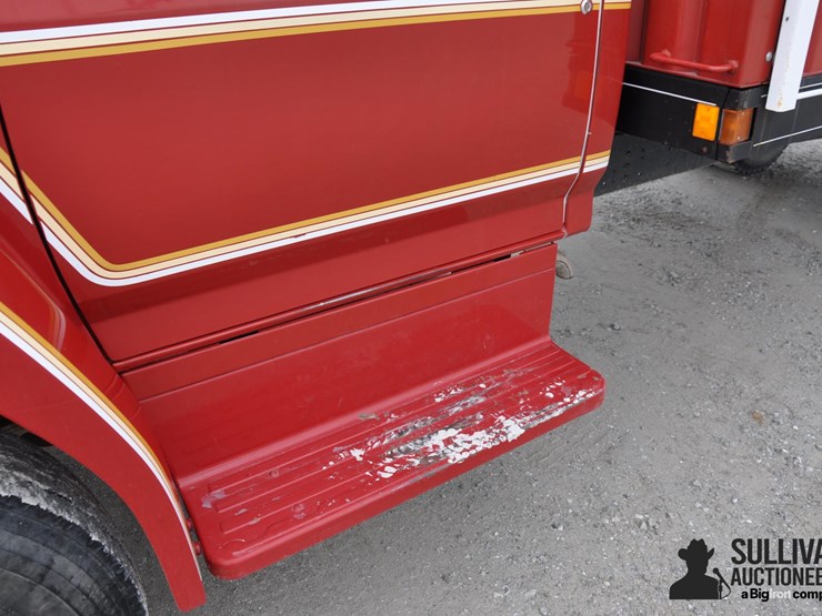 1983-ford-f700-image-15
