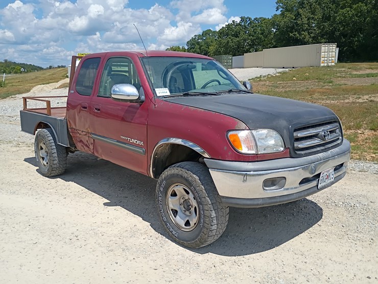 2002-toyota-tundra-image-13