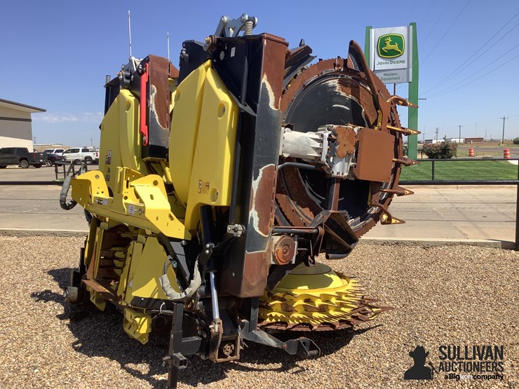 2022-john-deere-772-image-5