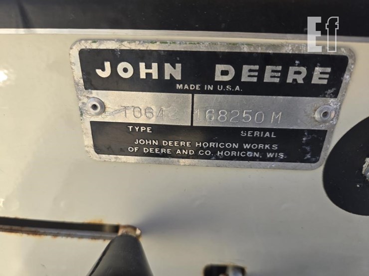 john-deere-110-image-7