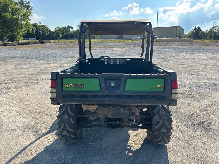 2011-john-deere-gator-image-4
