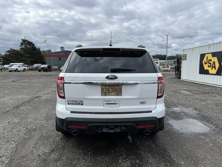 2014-ford-explorer-image-5