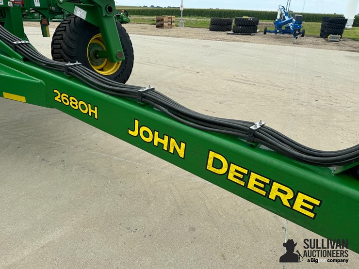 2021-john-deere-2680h-image-9
