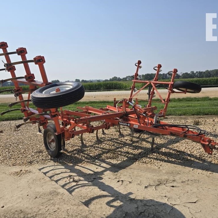 ALLIS-CHALMERS 1200