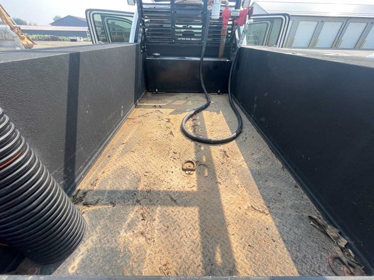 2019-ford-f350-xlt-image-24