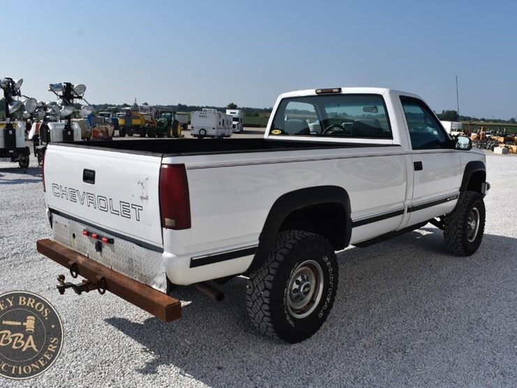 1999-chevrolet-3500-image-15