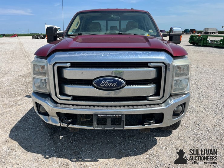 2013-ford-f250-lariat-image-2