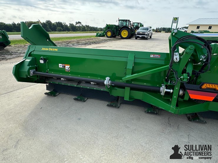 2023-john-deere-c16f-image-19