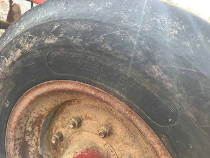 case-ih-3900-image-16