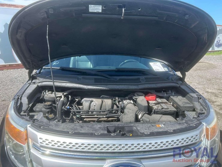 2013-ford-explorer-xlt-image-9