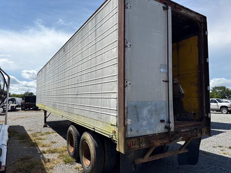 great-dane-trailer-image-12