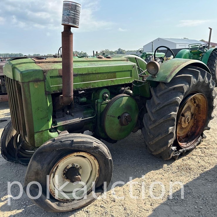 JOHN DEERE D
