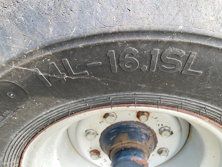 1994-cih-7230-magnum-tractor-image-8