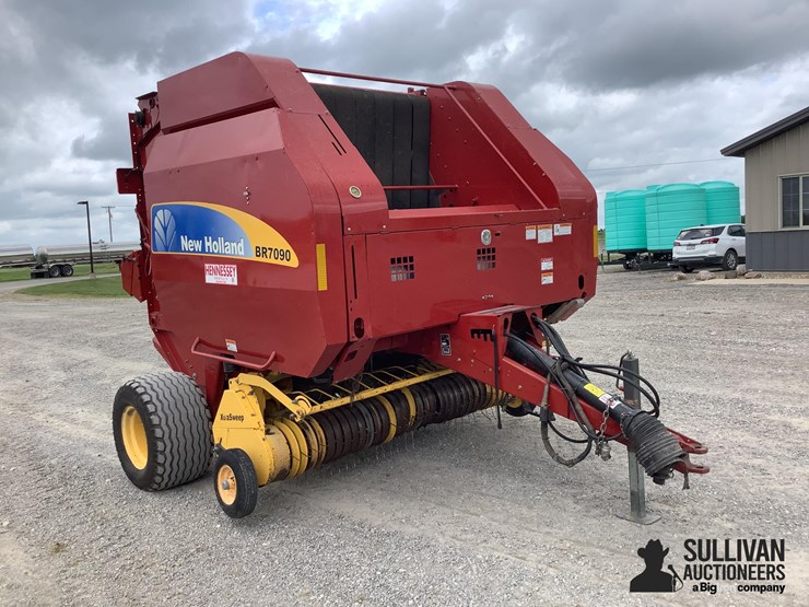 new-holland-br7090-image-3