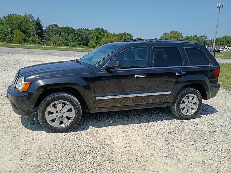 2010-jeep-grand-cherokee-image-5