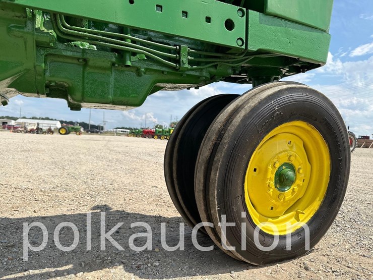 john-deere-2010-image-17