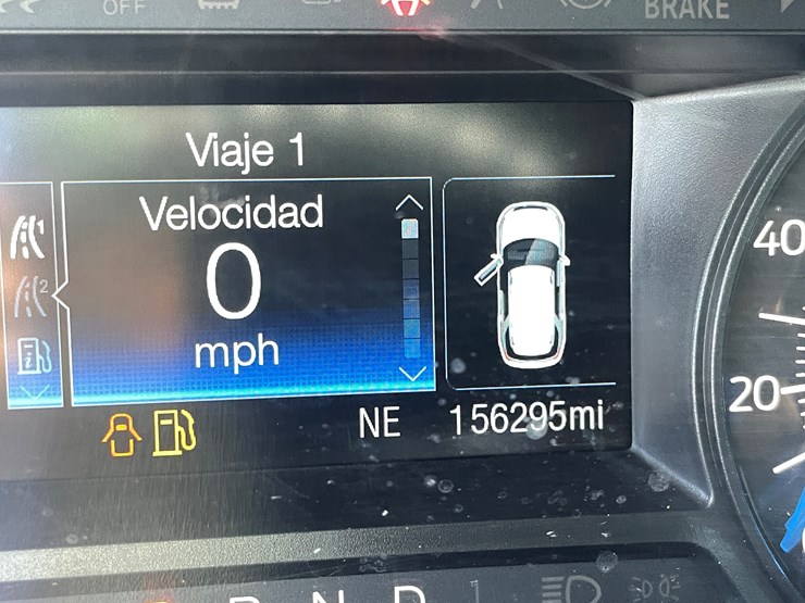 2018-ford-explorer-image-38