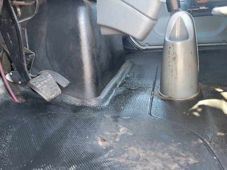 2007-international-durastar-4200-image-18